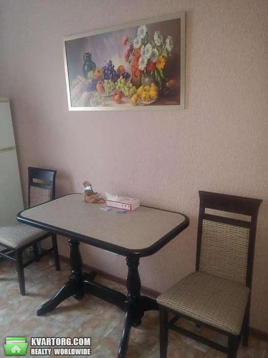 Rent out 1-room apartment. Киев,  Прилужная — photo 6