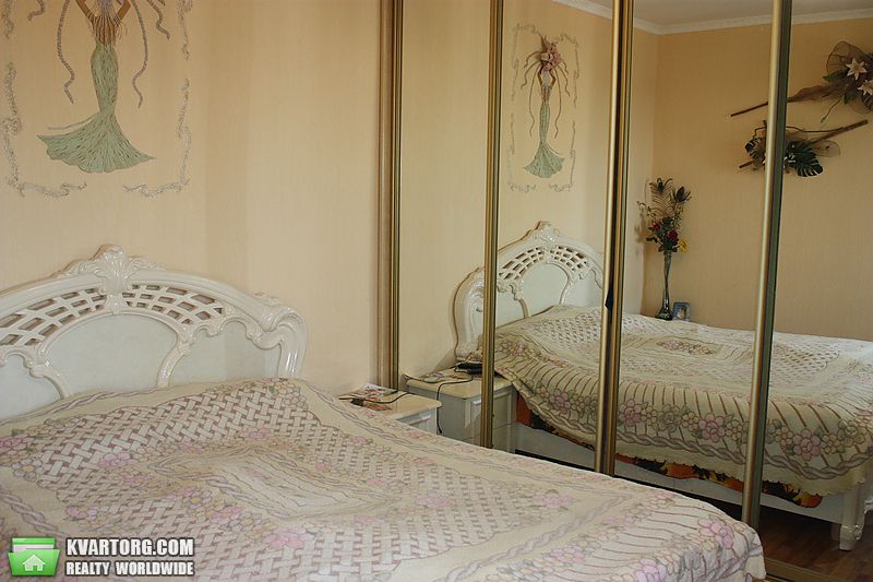 Sell 4-room apartment. Киев,  Уборевича — photo 5
