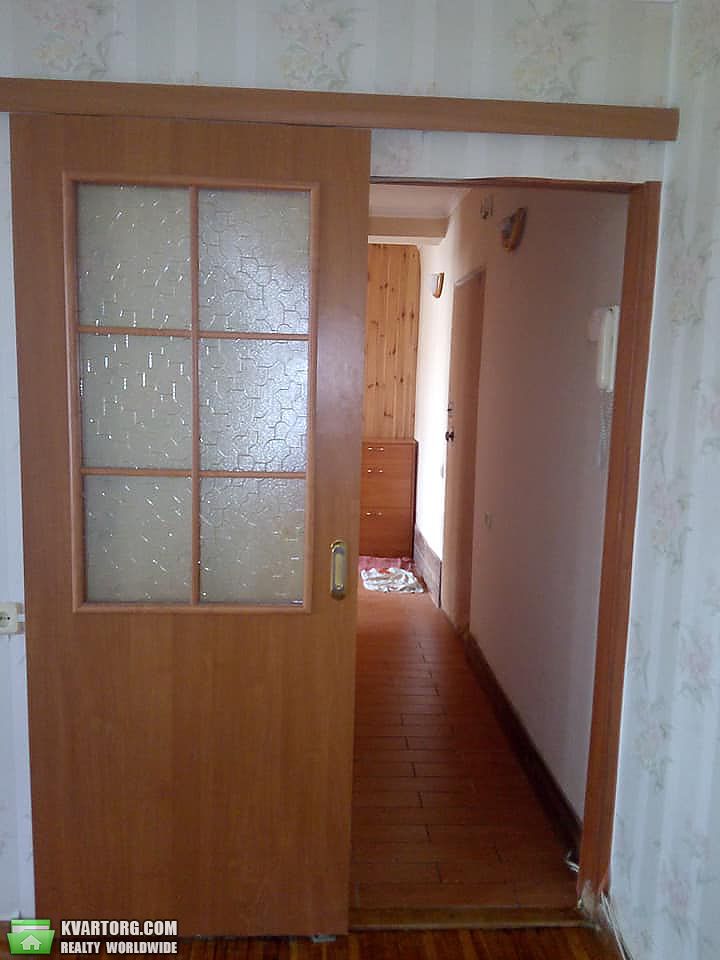 Rent out 2-room apartment. Киев, Энтузиастов ул. — photo 3