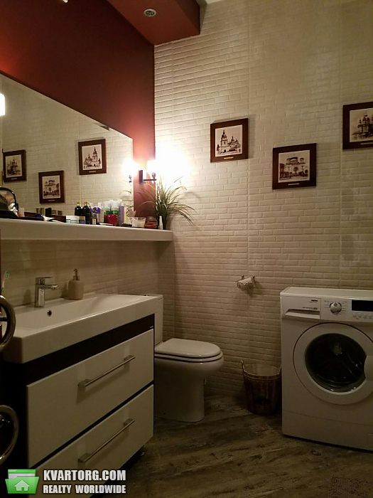 Rent out 2-room apartment. Киев, Жилянская — photo 8