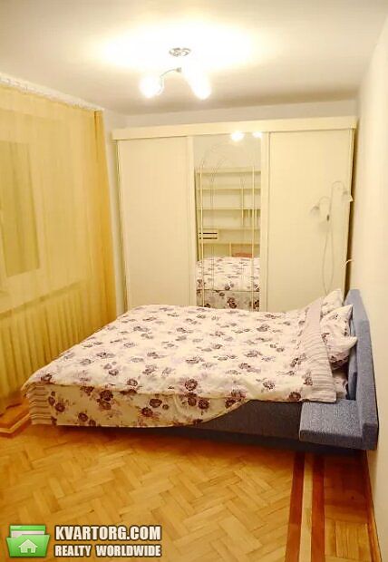 Rent out 2-room apartment. Киев,  Мичурина — photo 5