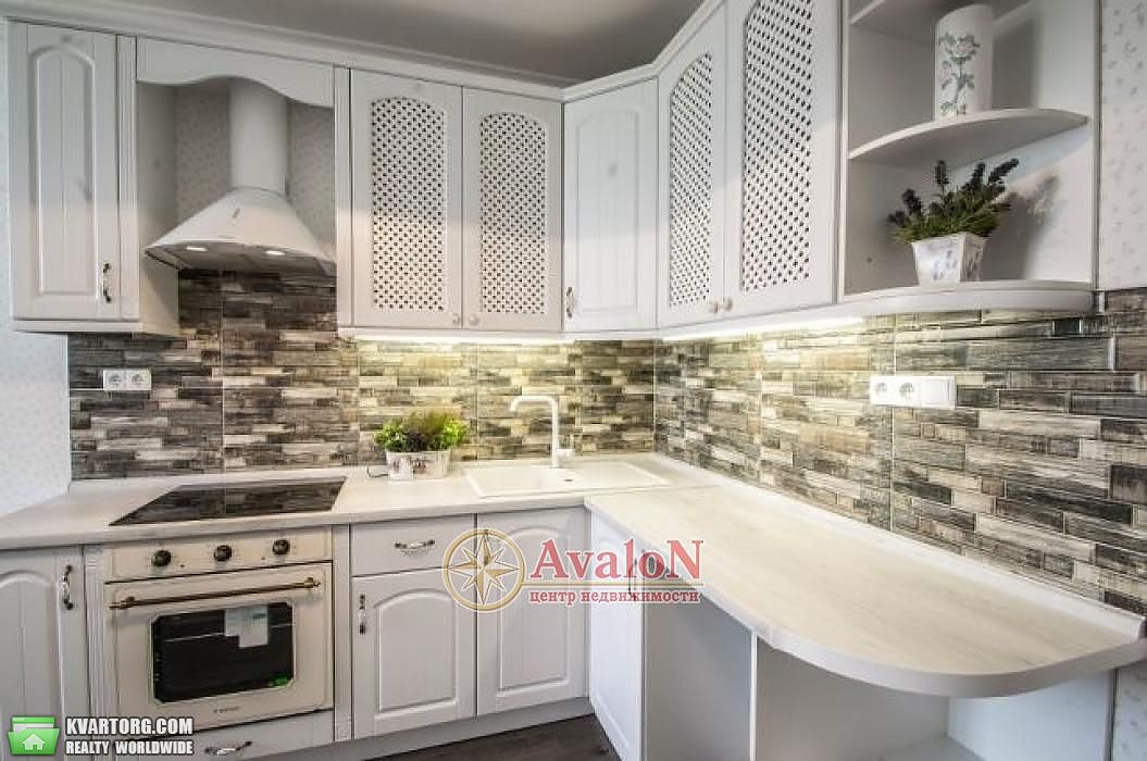 Sell 1-room apartment. Одесса, Жаботинского — photo 1