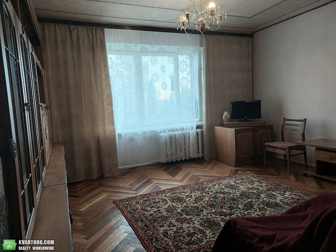 Rent out 2-room apartment. Киев, Симиренко — photo 2