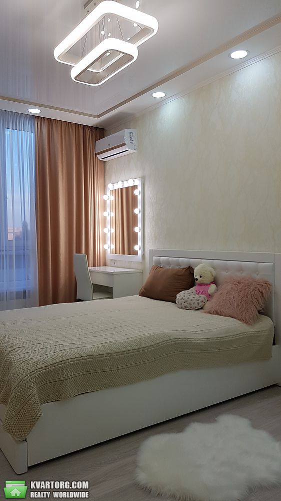 Rent out 2-room apartment. Киев, Максимовича — photo 1
