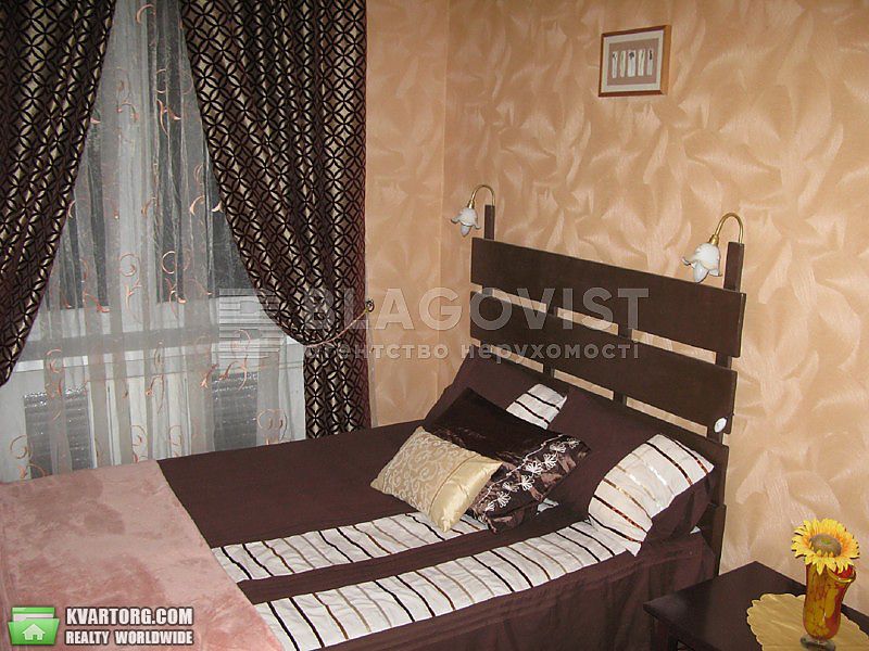 Rent out 2-room apartment. Киев,  Немировича-Данченка — photo 2