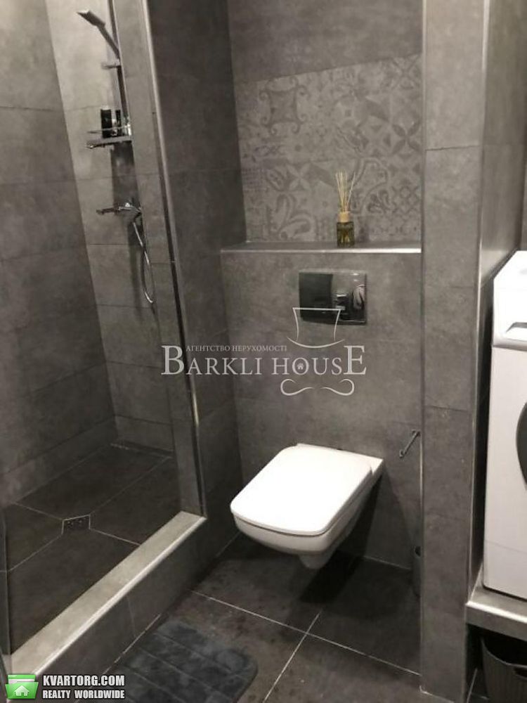 Rent out 3-room apartment. Киев,  Филатова — photo 7