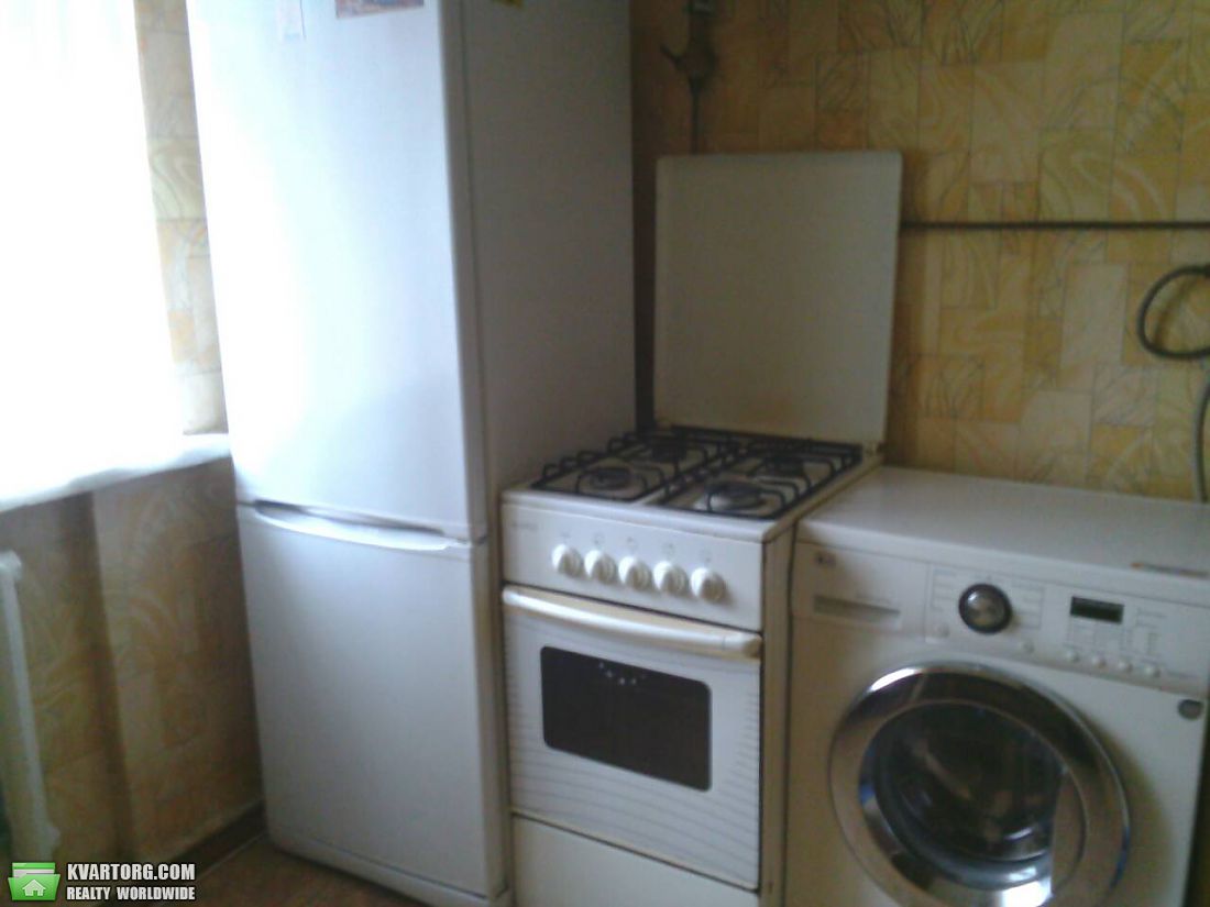 Rent out 2-room apartment. Киев, Баггоутовская — photo 3