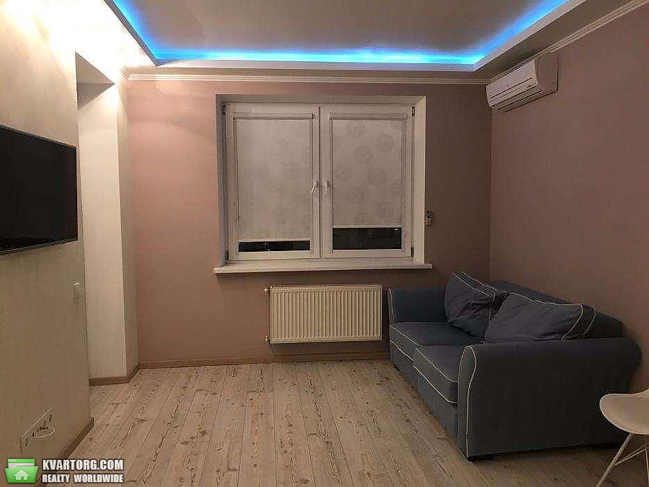 Rent out 2-room apartment. Киев,  Чоколовский бул — photo 3