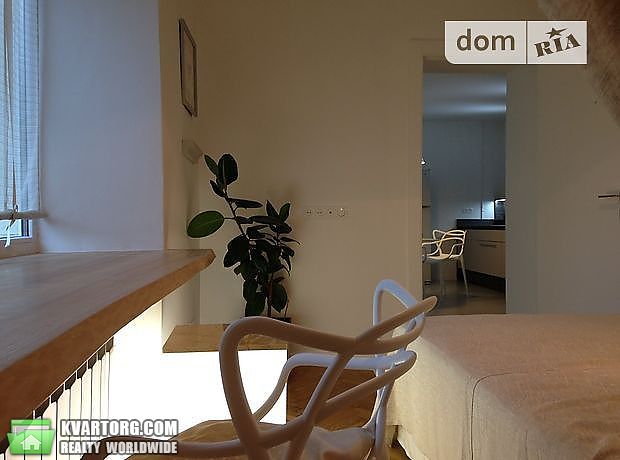 Rent out 1-room apartment. Киев,  Бастионная — photo 8