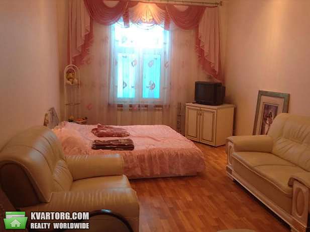 Rent out 2-room apartment. Днепропетровск, Каруны — photo 1