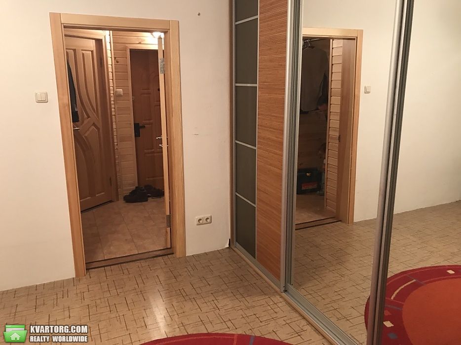 Rent out 1-room apartment. Киев, Раисы Окипной ул — photo 3