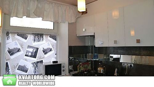 Rent out 1-room apartment. Киев, Еленовская — photo 2