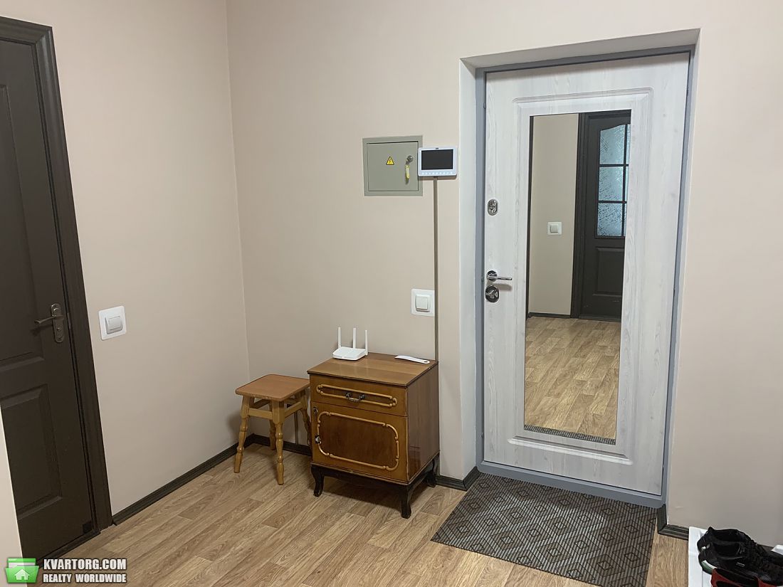 Rent out 1-room apartment. Киев,  Драгоманова — photo 4