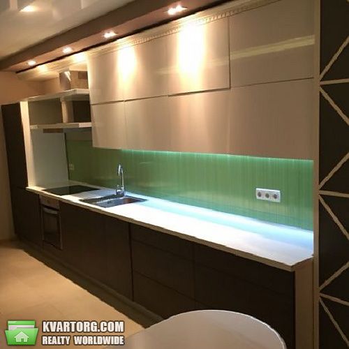 Sell 3-room apartment. Киев,  Ломоносова — photo 1