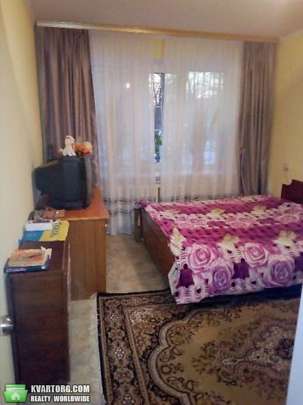 Sell 2-room apartment. Киев,  Лесной пр — photo 1