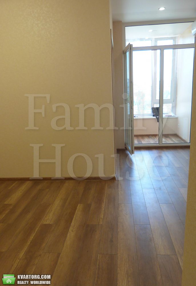 Sell 1-room apartment. Киев,  Березневая — photo 1