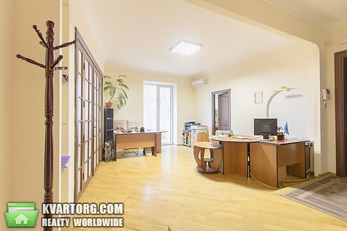 Rent out 3-room apartment. Киев, ул. Липская — photo 7