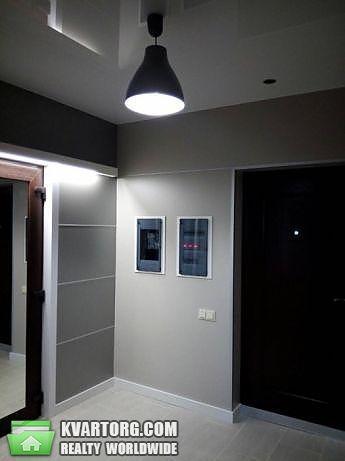 Rent out 2-room apartment. Киев, вацвала гавела — photo 4