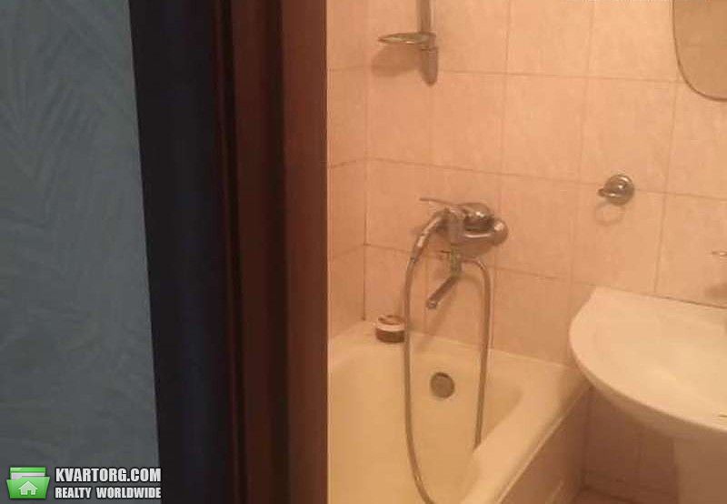 Rent out 1-room apartment. Киев,  Зодчих — photo 2
