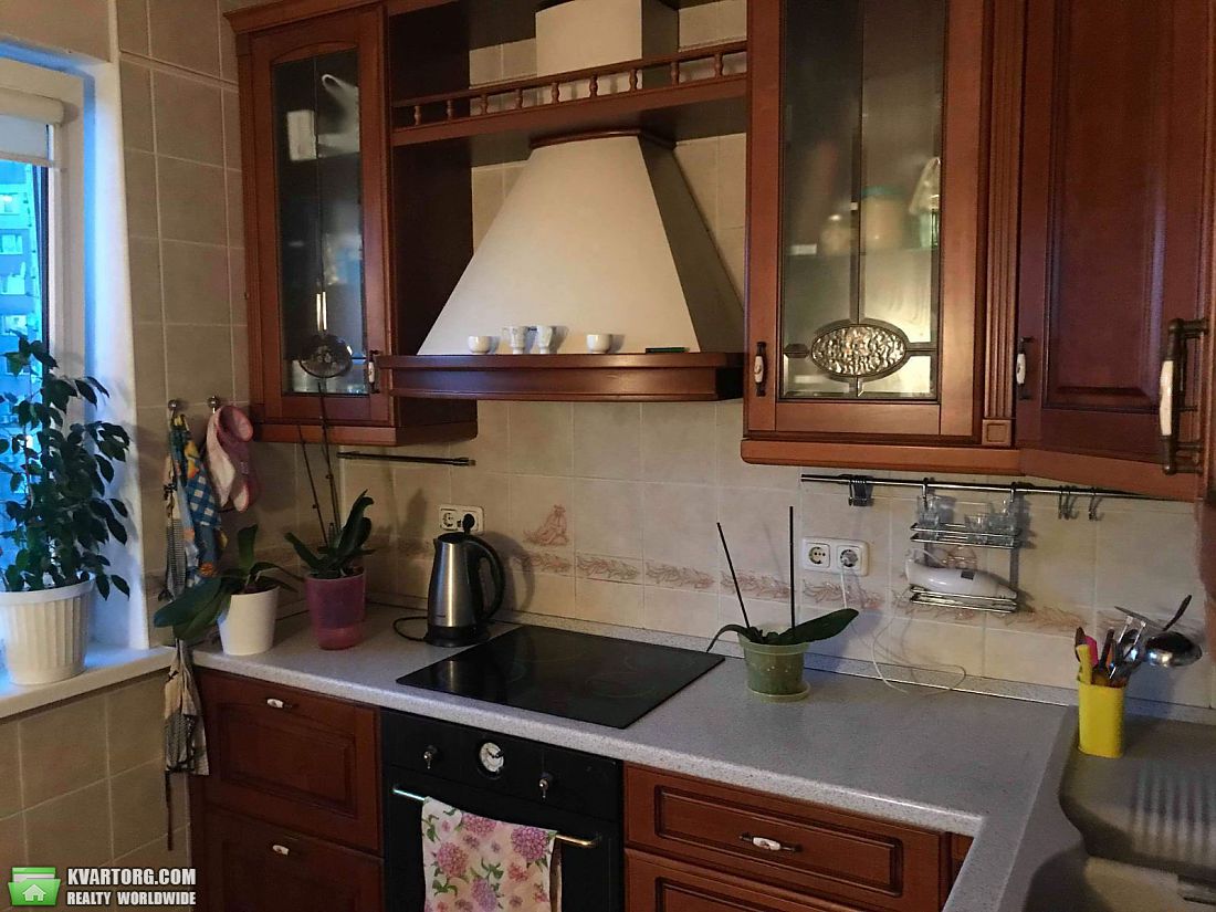 Rent out 1-room apartment. Киев,  Заболотного — photo 1