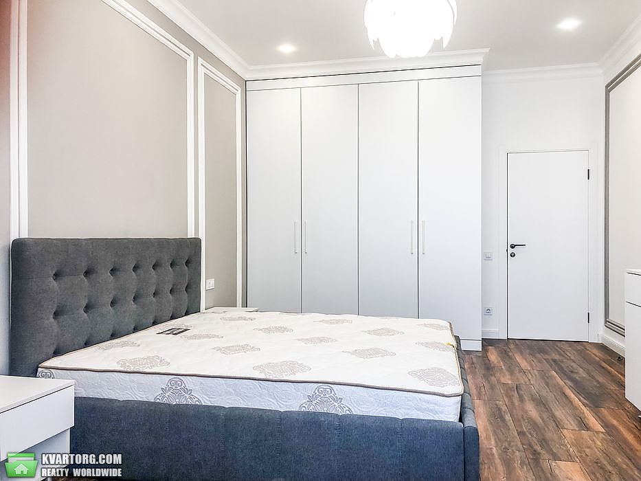 Rent out 2-room apartment. Киев,  Драгомирова — photo 5