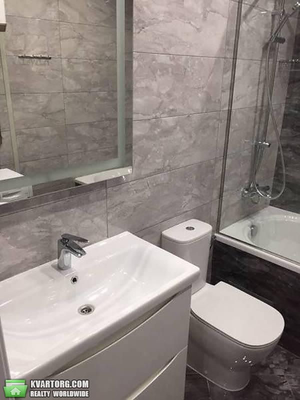 Rent out 2-room apartment. Киев,  Шелковичная — photo 3