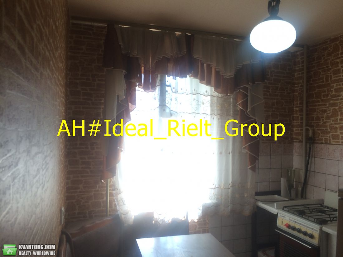 Sell 1-room apartment. Киев,  Автозаводская — photo 2