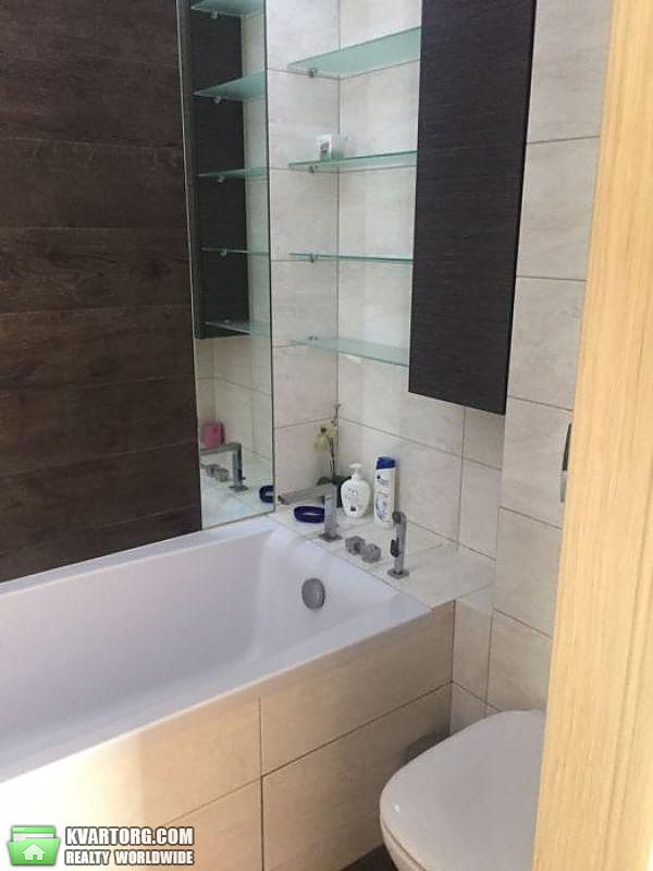 Rent out 2-room apartment. Киев,  Днепровская наб — photo 9