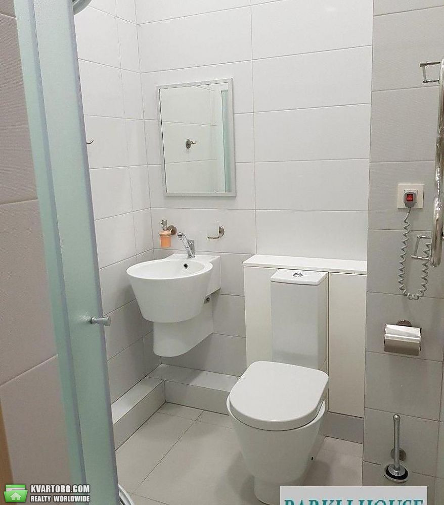 Rent out 4-room apartment. Киев,  Златоустовская — photo 9
