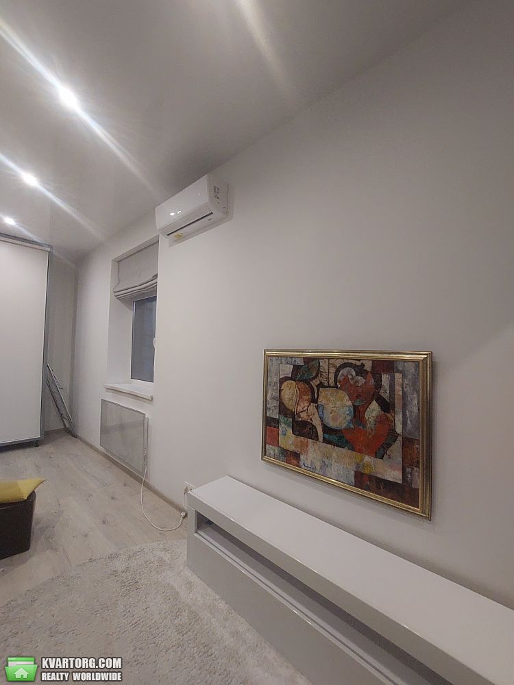 Rent out 1-room apartment. Киев, Залізничная — photo 4