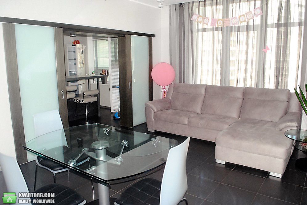 Sell 4-room apartment. Киев,  Драгомирова — photo 2
