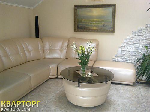 Rent out house. Киев,  Садовая — photo 1