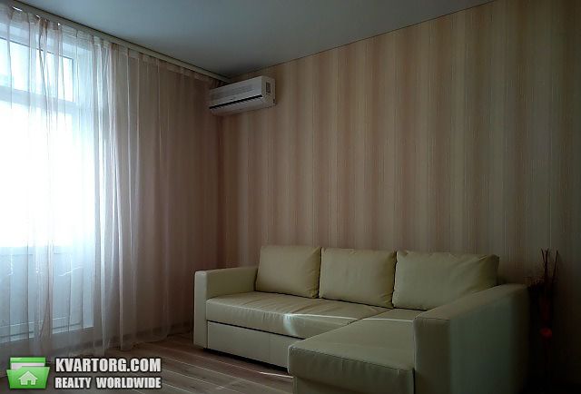 Sell 2-room apartment. Киев,  Симиренко — photo 1