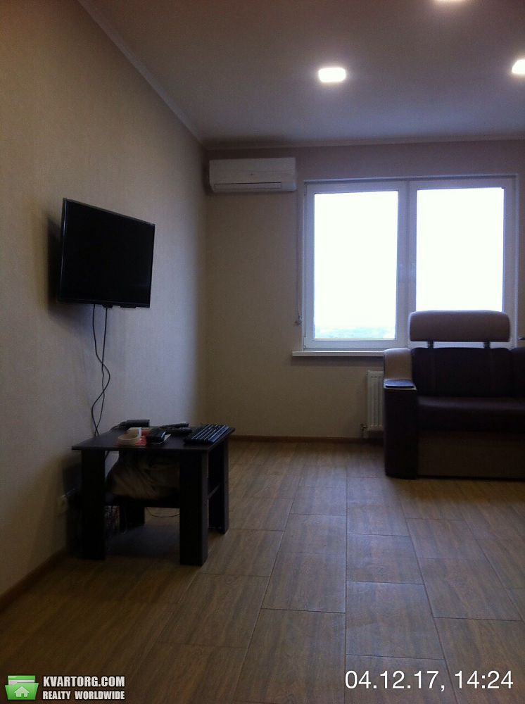 Rent out 1-room apartment. Киев,  Ломоносова — photo 5