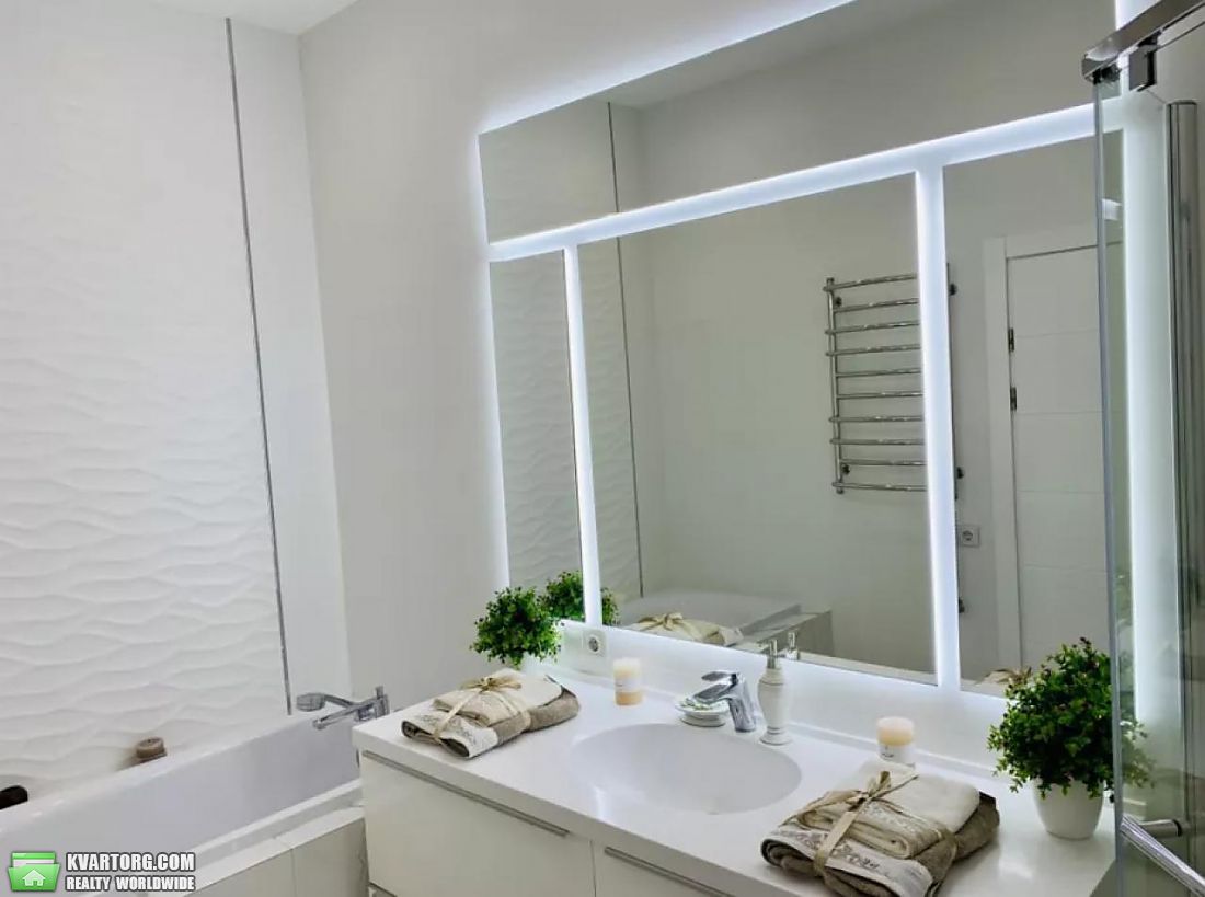 Rent out 3-room apartment. Киев,  Драгомирова — photo 2