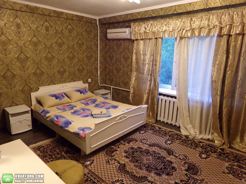 Rent out 3-room apartment. Киев,  Леси Украинки бул — photo 7