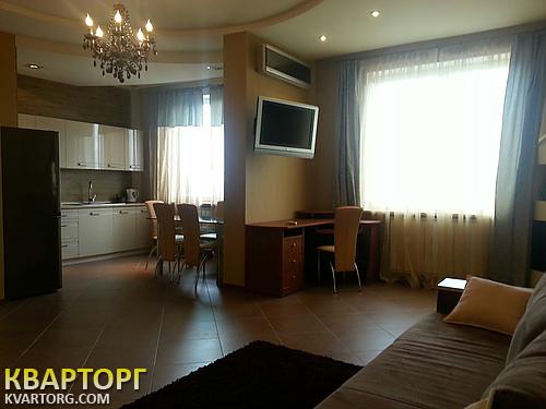Rent out 1-room apartment. Киев,  Героев Сталинграда пр — photo 1