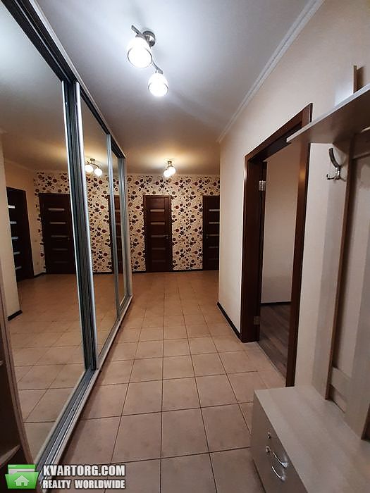 Rent out 2-room apartment. Киев, Сикорского — photo 4