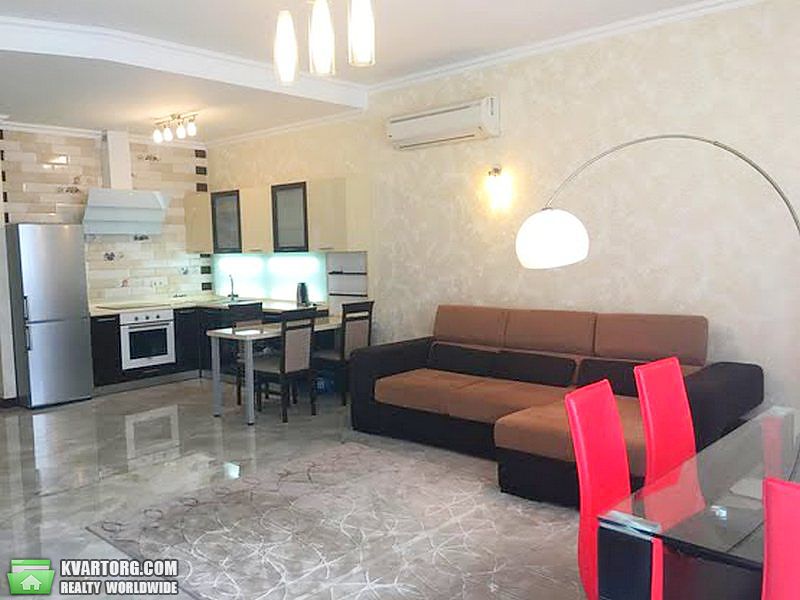 Rent out 2-room apartment. Киев,  Тургеневская — photo 4