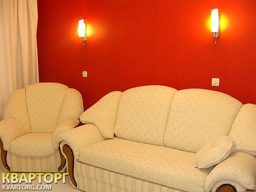 Rent out 2-room apartment. Киев,  Героев Днепра — photo 2