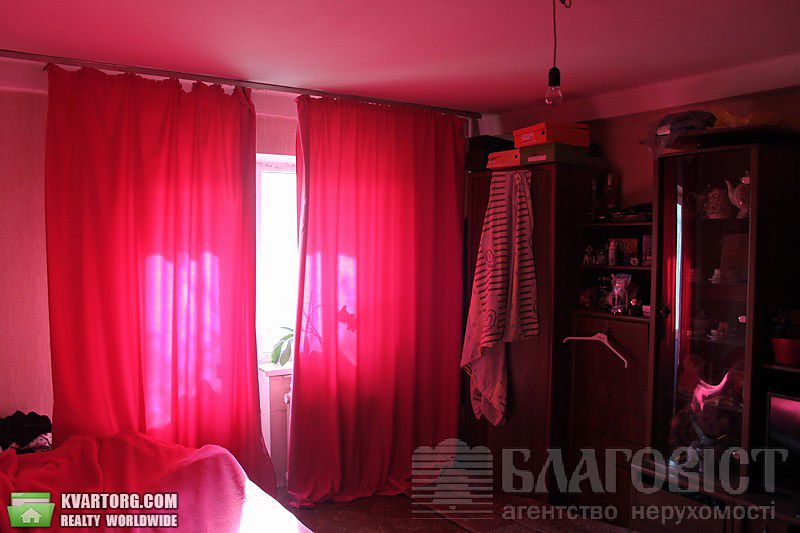 Sell 2-room apartment. Киев,  Автозаводская — photo 2