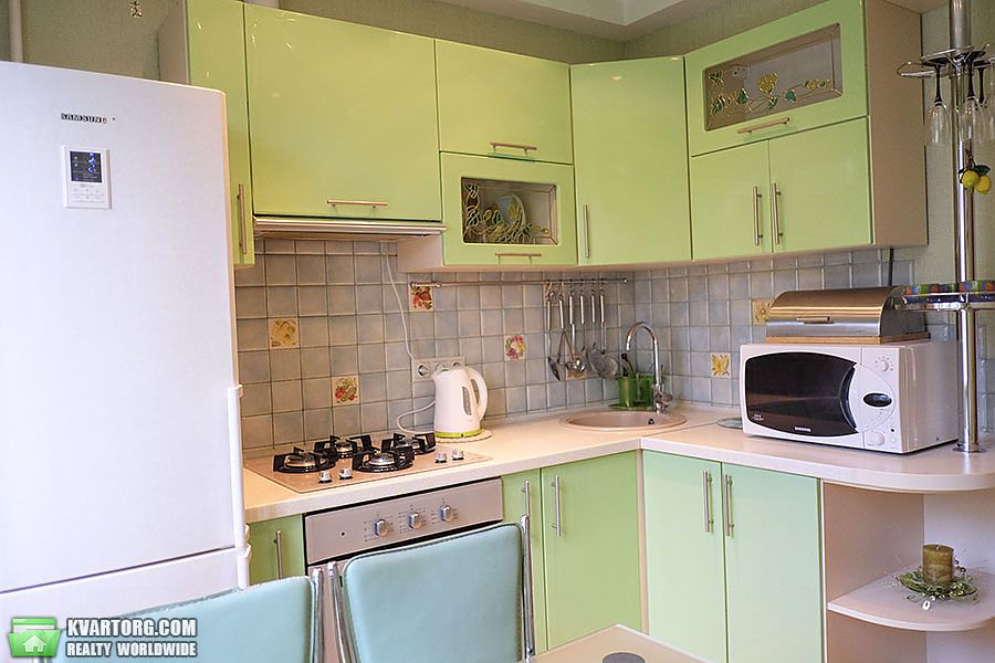 Rent out 2-room apartment. Киев,  Луначарского — photo 5