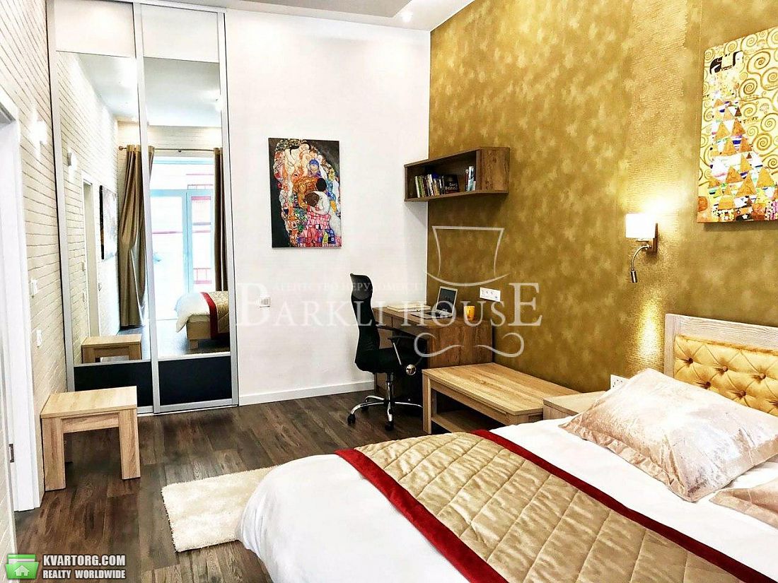 Rent out 2-room apartment. Киев,  Михайловский пер — photo 5
