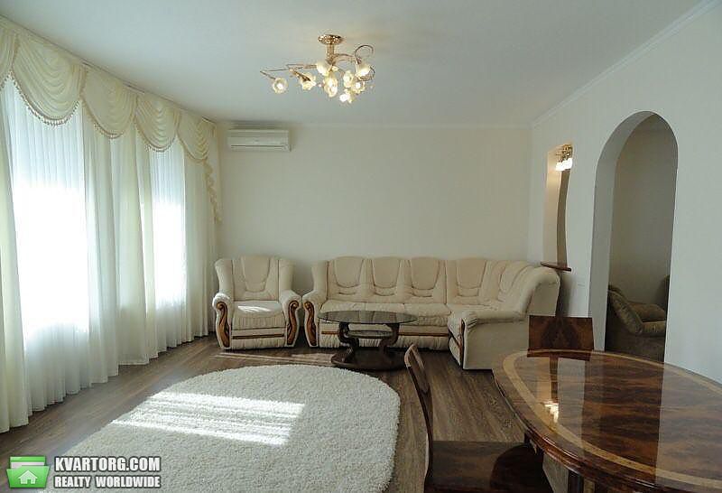 Rent out 3-room apartment. Киев, Кирилловская — photo 1