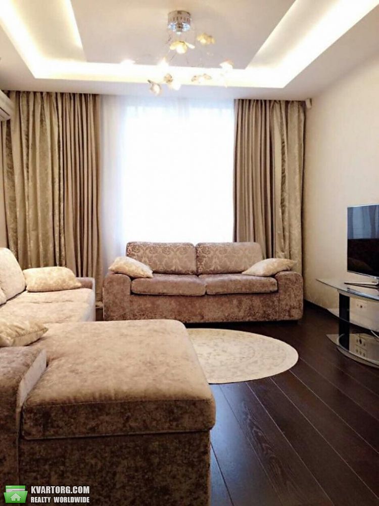 Rent out 2-room apartment. Киев,  Щекавицкая — photo 2