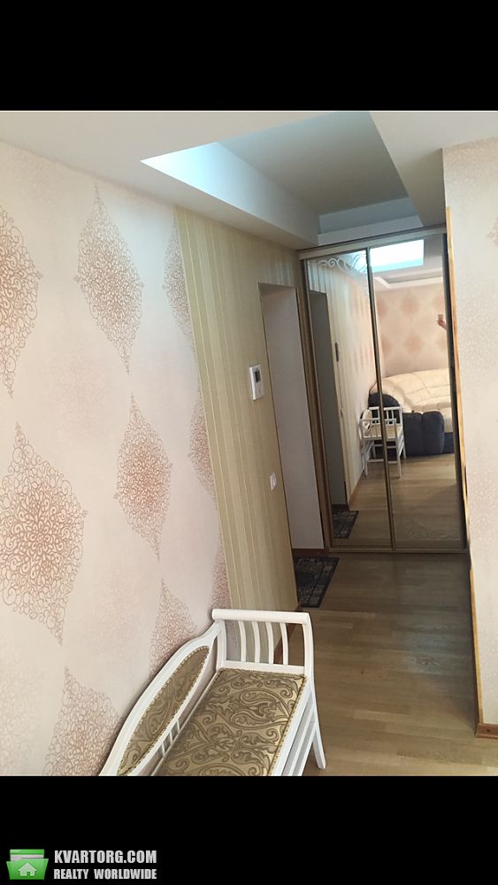 Rent out 2-room apartment. Киев,  Леси Украинки бул — photo 4