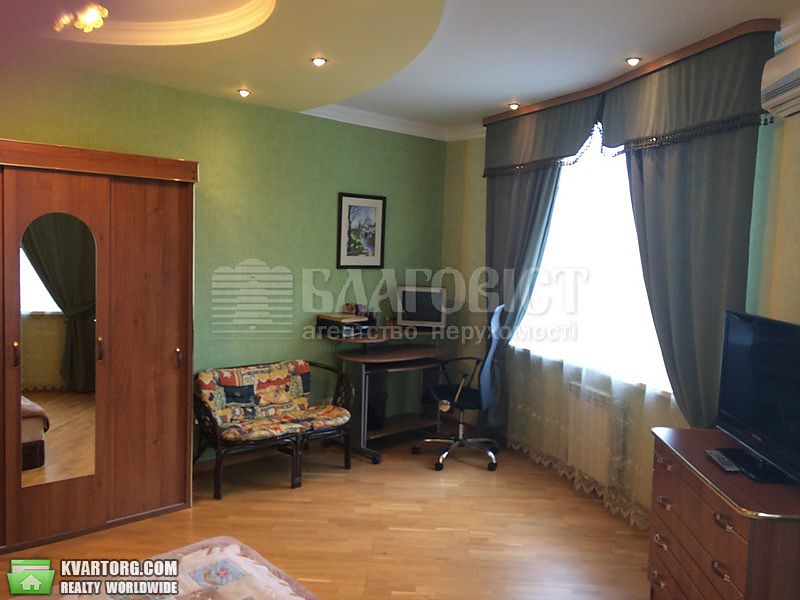 Sell 4-room apartment. Киев,  Пчелки — photo 2
