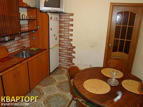 Rent out 1-room apartment. Киев,  Пражская — photo 1