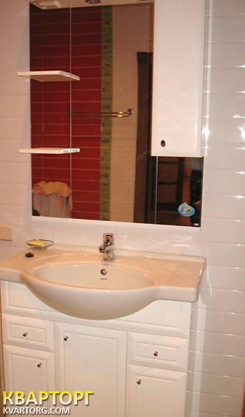Rent out 3-room apartment. Киев, Героев Сталинграда пр — photo 10