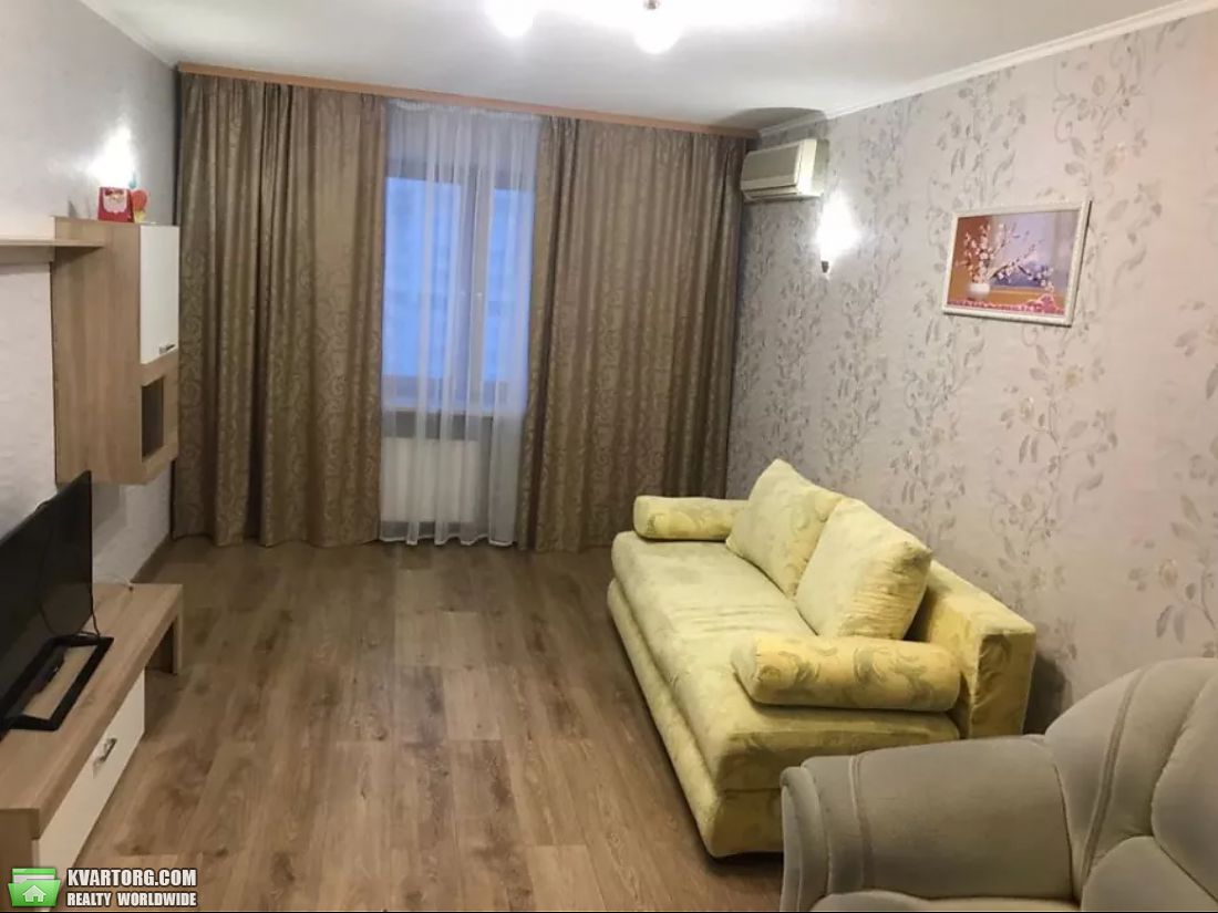 Rent out 2-room apartment. Киев,  Героев Сталинграда пр — photo 2
